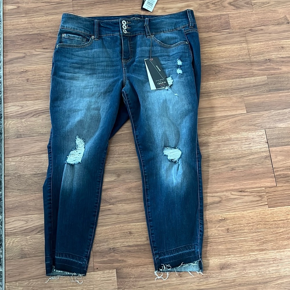 Torrid Uptown Crop Jegging Jeans
